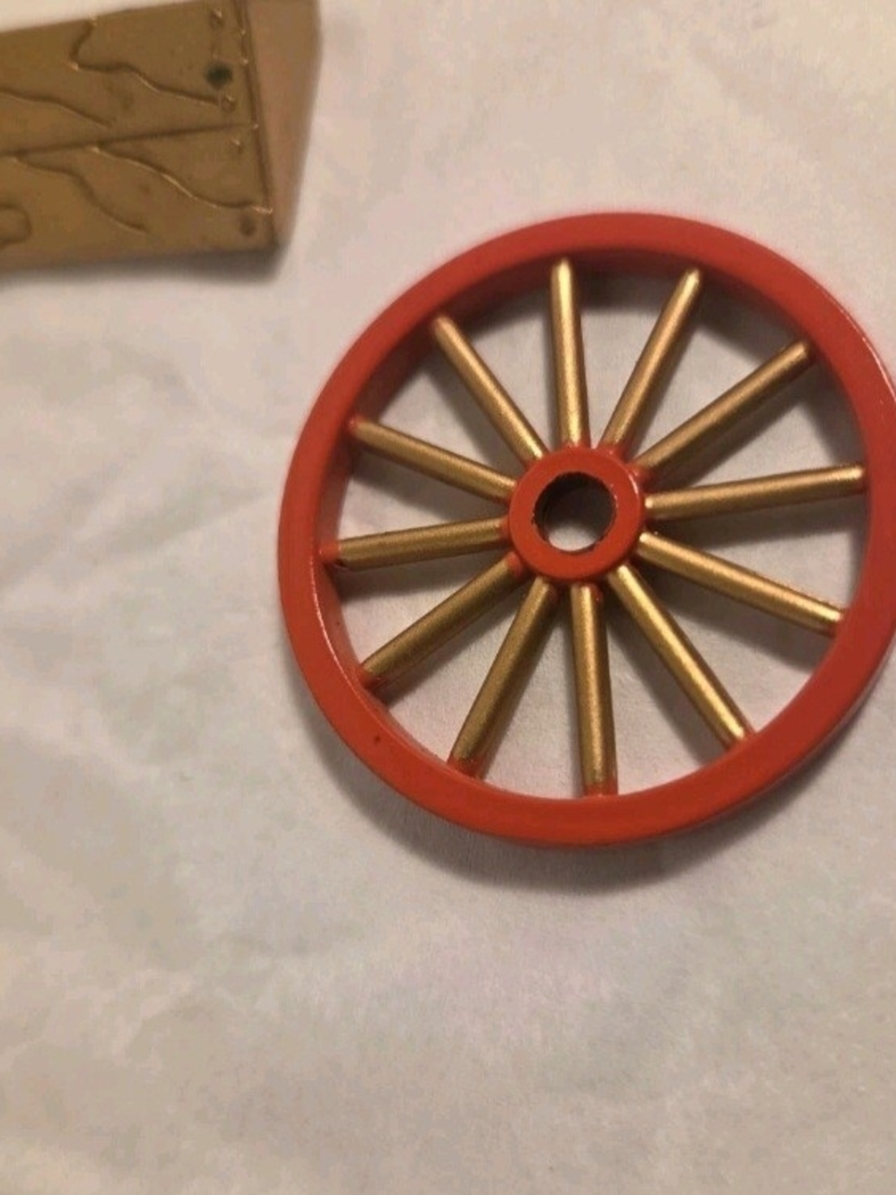 #700315 Breyer Stablemates Set Replacement Parts Presents Wagon Wheel Footrest
